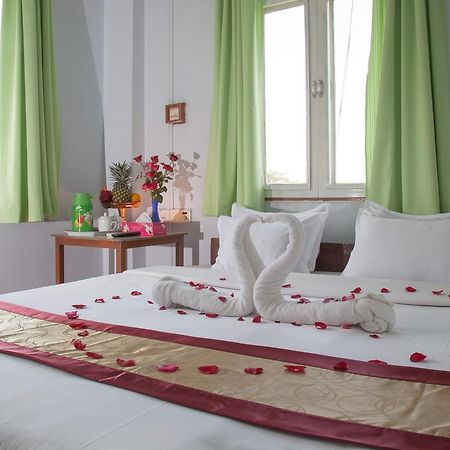 Mother Land Inn 2 Yangon Dış mekan fotoğraf