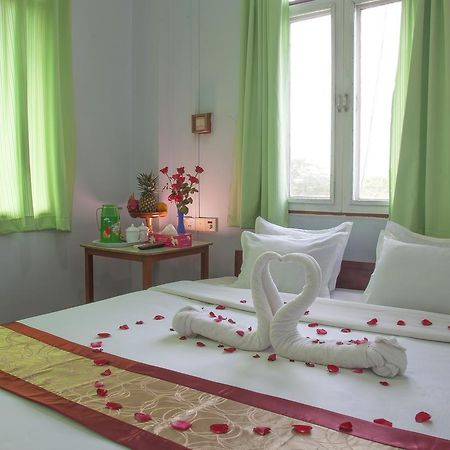 Mother Land Inn 2 Yangon Dış mekan fotoğraf