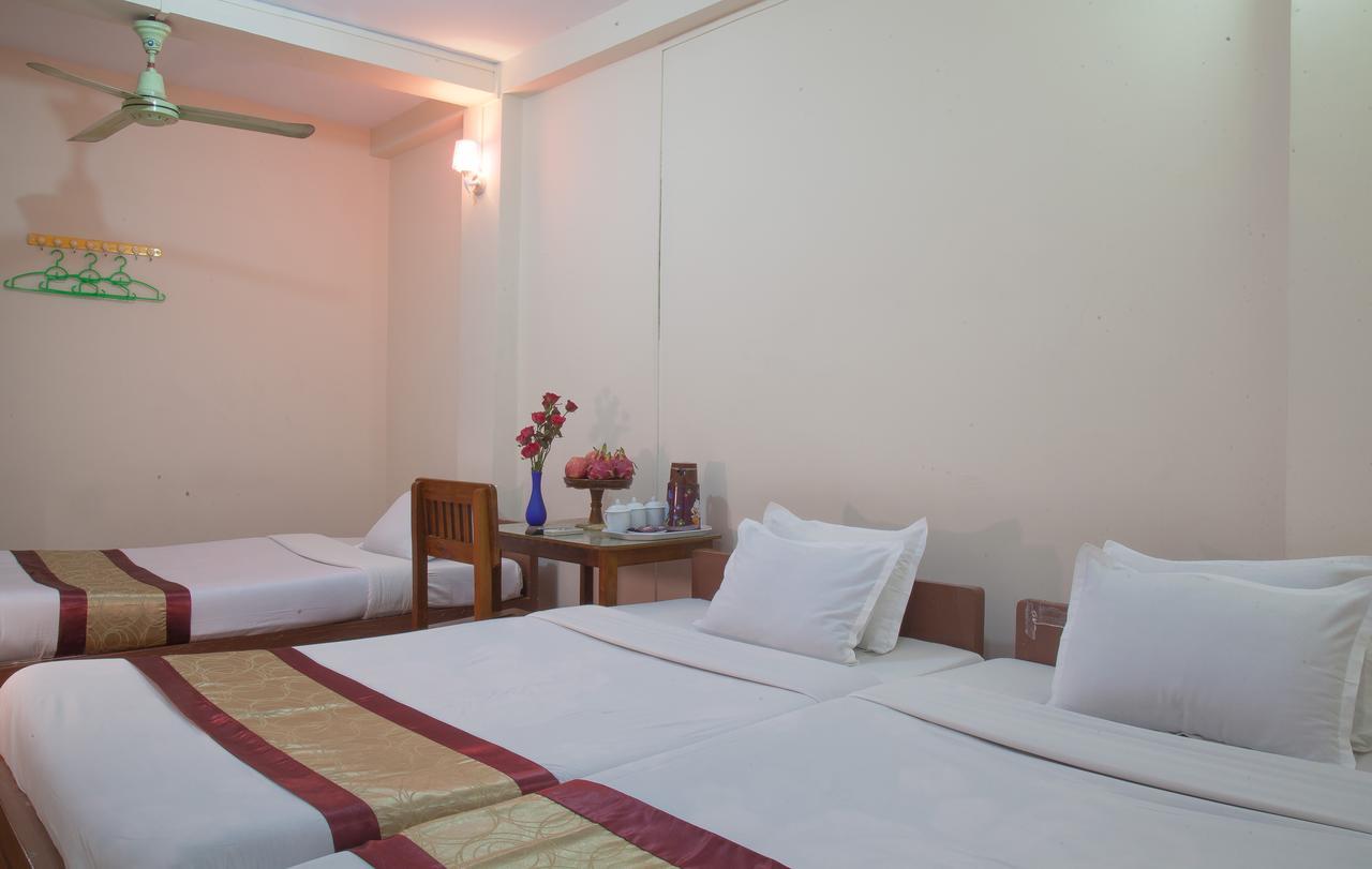 Mother Land Inn 2 Yangon Dış mekan fotoğraf