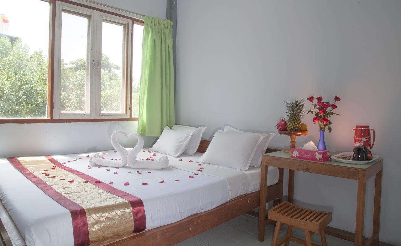 Mother Land Inn 2 Yangon Dış mekan fotoğraf