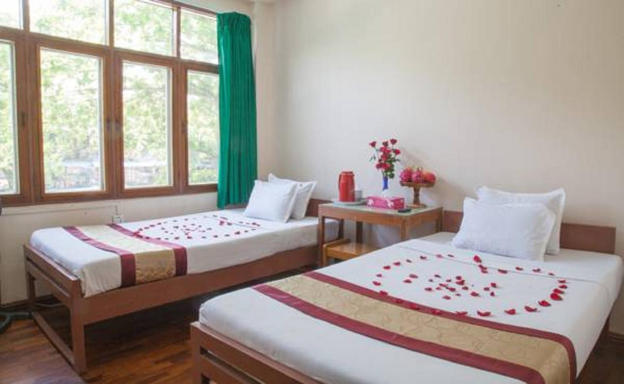 Mother Land Inn 2 Yangon Dış mekan fotoğraf