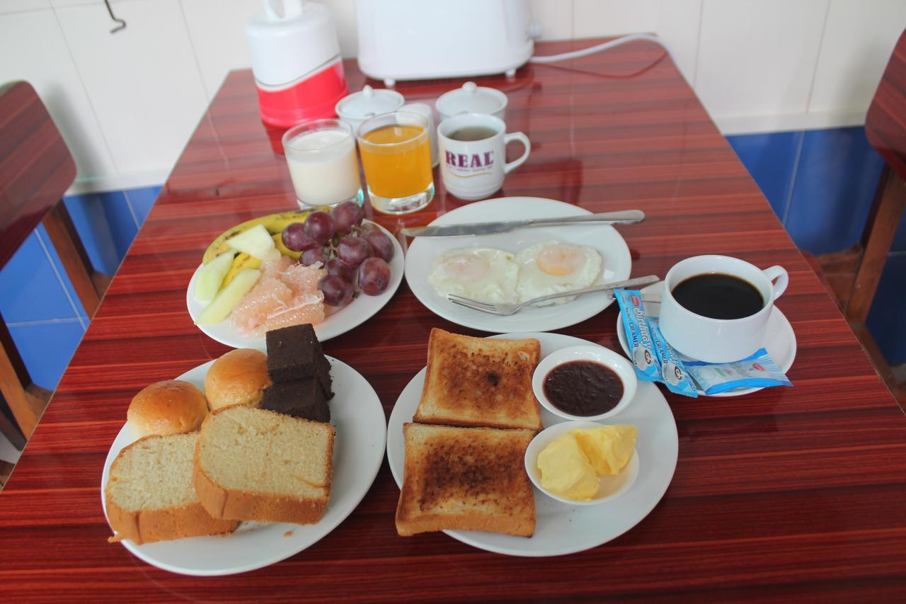 Mother Land Inn 2 Yangon Dış mekan fotoğraf